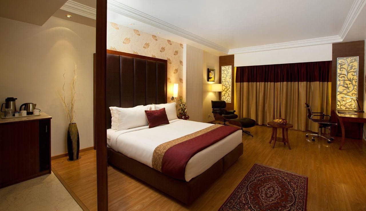 העיר בנגלור Hotel The The Grand Magrath מראה חיצוני תמונה