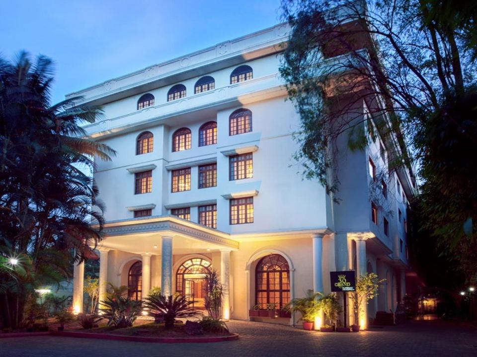 העיר בנגלור Hotel The The Grand Magrath מראה חיצוני תמונה