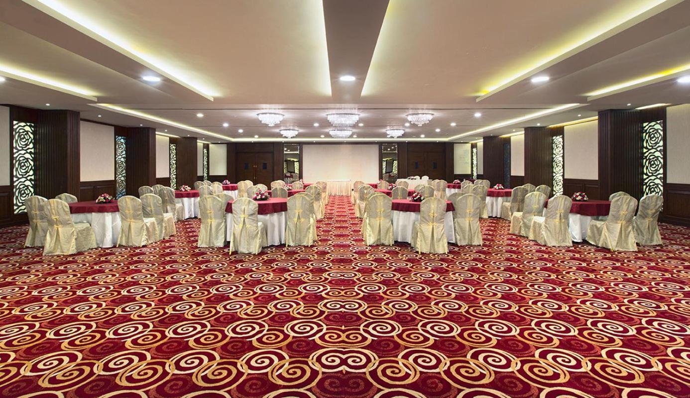 העיר בנגלור Hotel The The Grand Magrath מראה חיצוני תמונה
