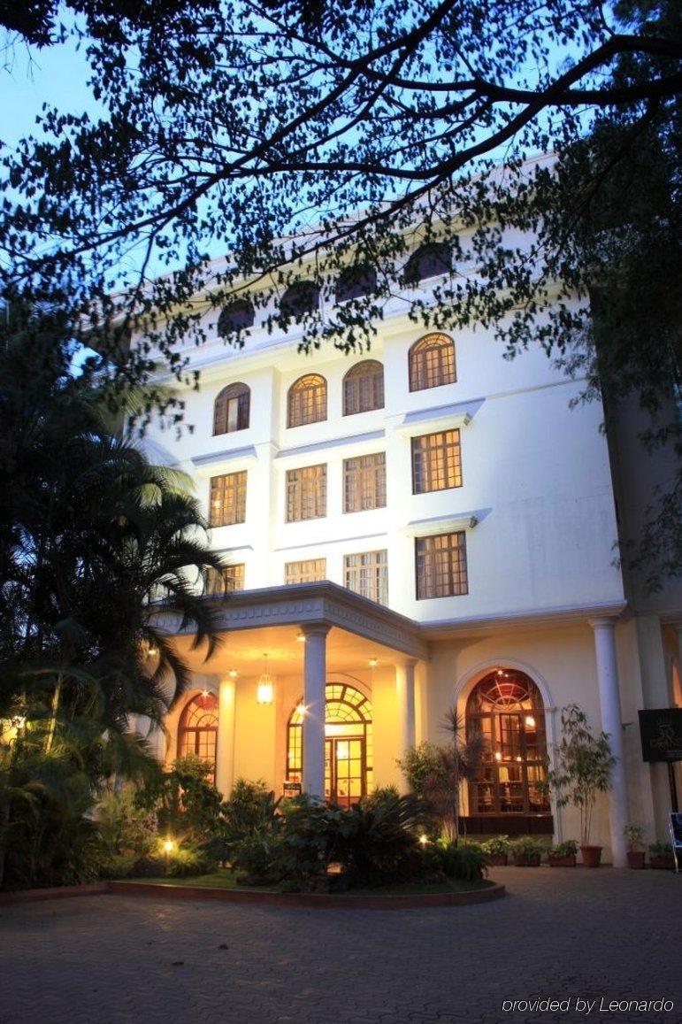 העיר בנגלור Hotel The The Grand Magrath מראה חיצוני תמונה