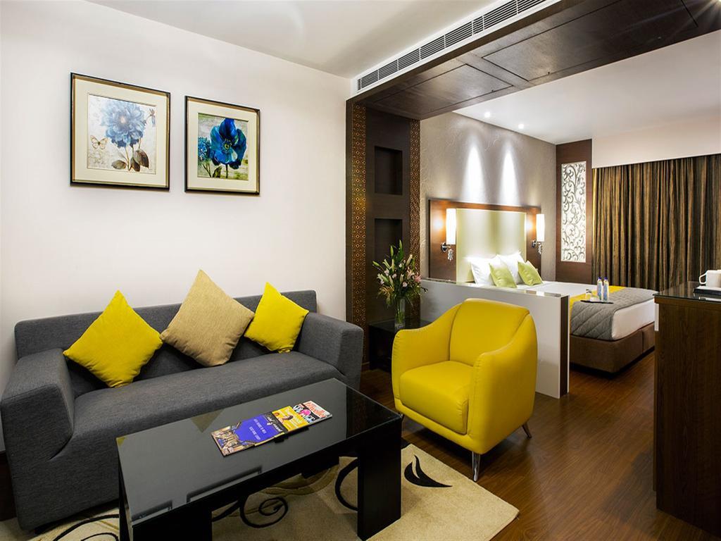 העיר בנגלור Hotel The The Grand Magrath מראה חיצוני תמונה