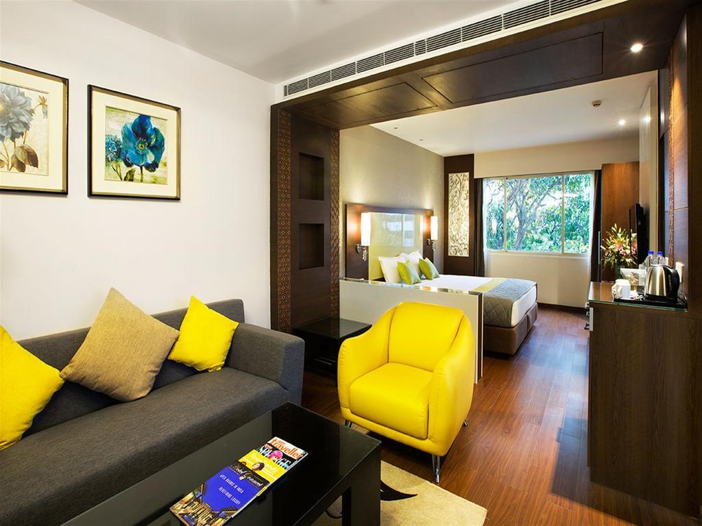 העיר בנגלור Hotel The The Grand Magrath מראה חיצוני תמונה