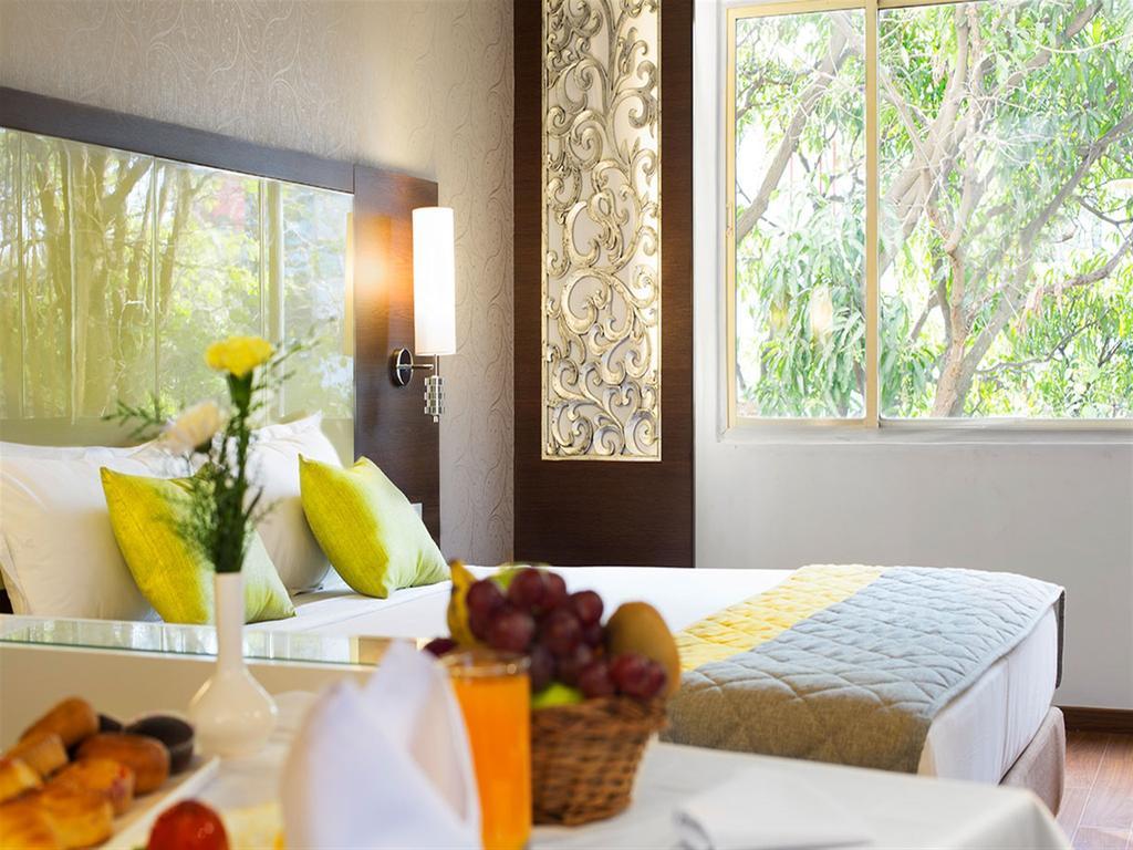 העיר בנגלור Hotel The The Grand Magrath מראה חיצוני תמונה